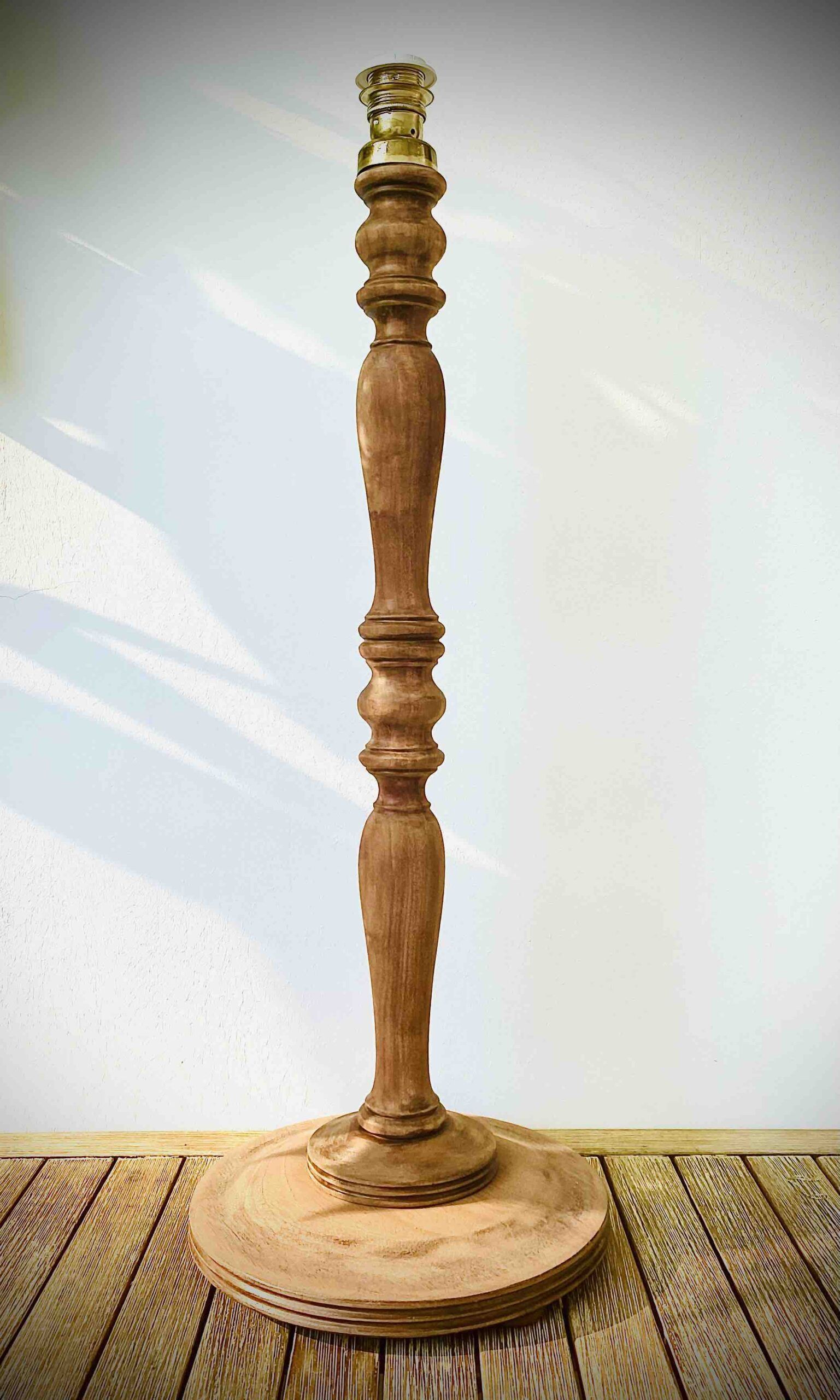 Pies de madera lampara de pie monsieur lampierre Oh la lampe