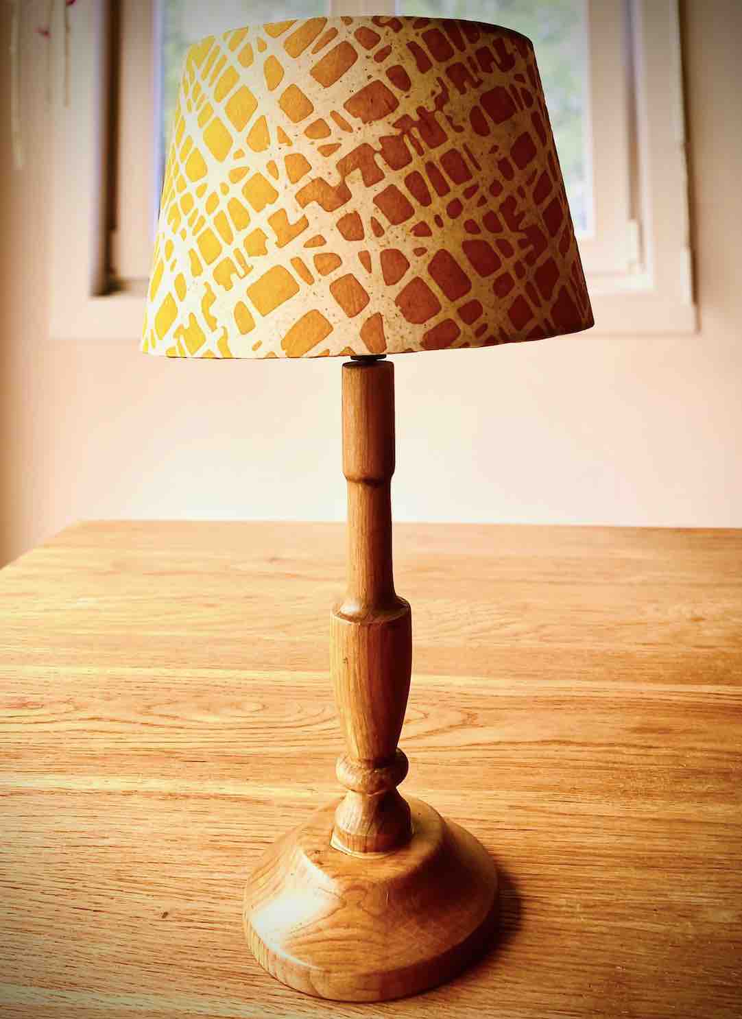 lámpara de mesa de pantalla de papel japonés monsieur lampièrre
